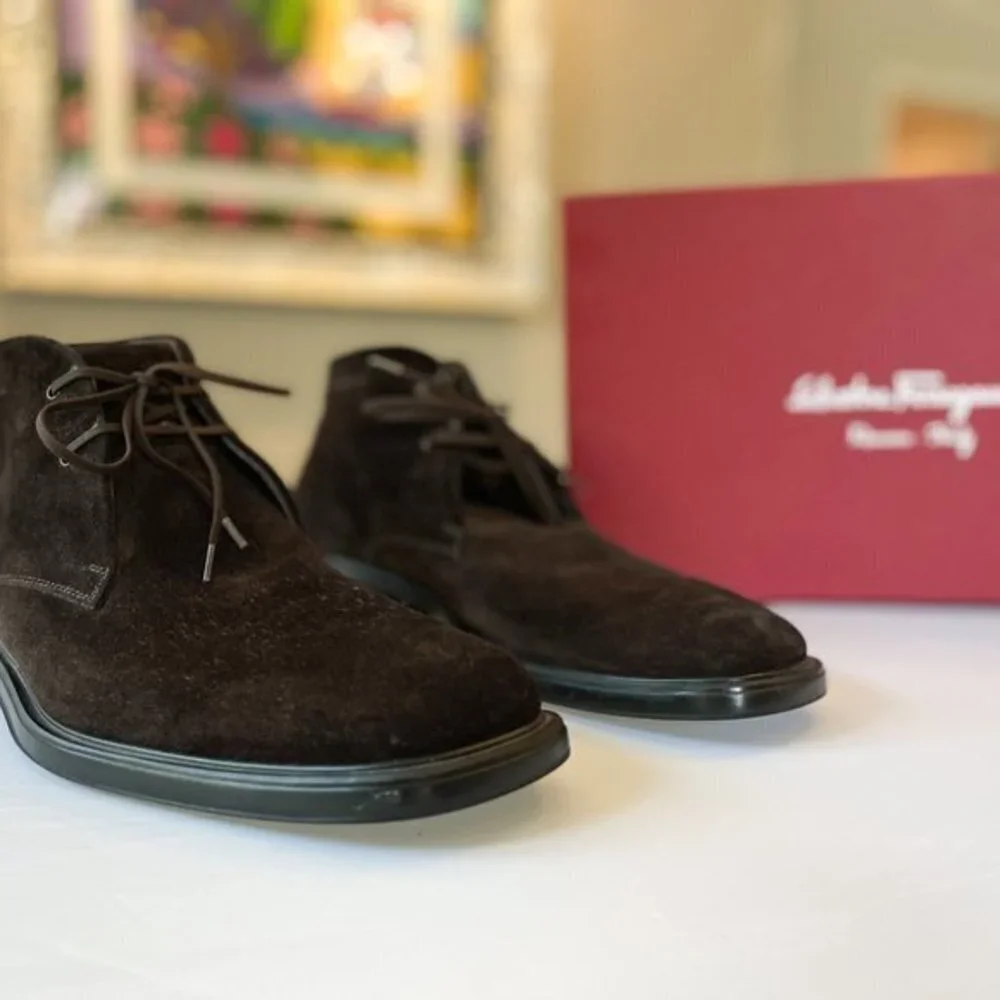 Salvatore Ferragamo Men's Brown Suede Chukka Boot - Size 10 
